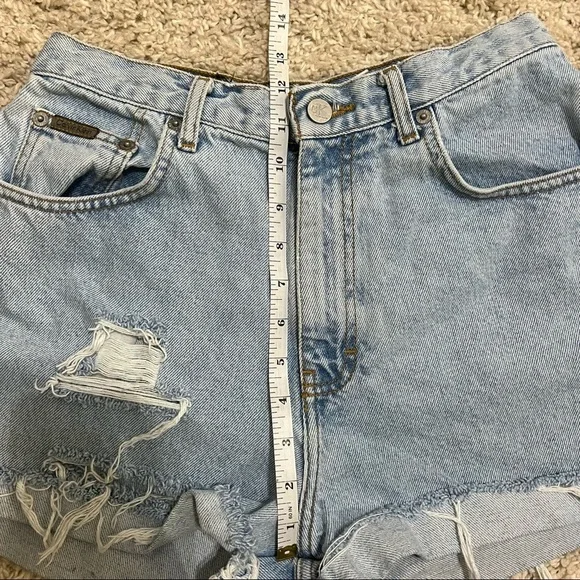 Vintage Calvin Klein distressed High waisted shorts size 25